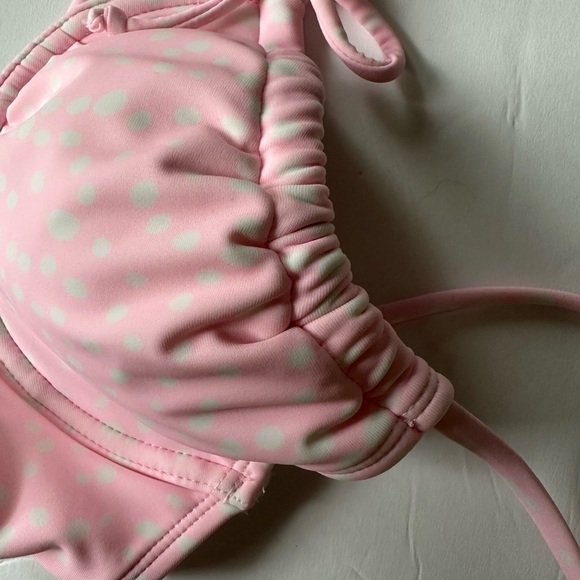 Swim Bikini Top Sz Large  Pale pink W/ Polka dots  Adjustable straps & underwire - Picture 2 of 8